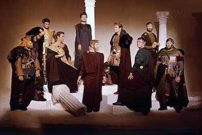 Los actores John Ireland, Omar Sharif, Christopher Plummer, Sophia Loren, Alec Guiness, Stephen Boyd, James Mason, Mel Ferrer y Anthony Quayle.