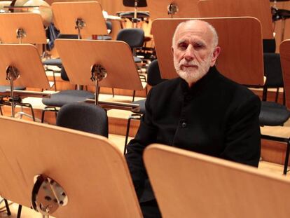 El promotor de Ibermúsica, Alfonso Aijón, en el Auditorio Nacional de Madrid, en febrero de 2015.