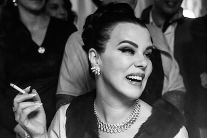 Debi Mazar, con el collar de Bulgari cedido para el rodaje.