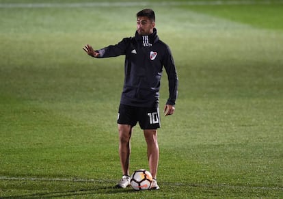 Gonzalo Martínez, durante un entrenamiento con River.