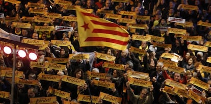 A march to support Catalan politicians in pre-trial detention.