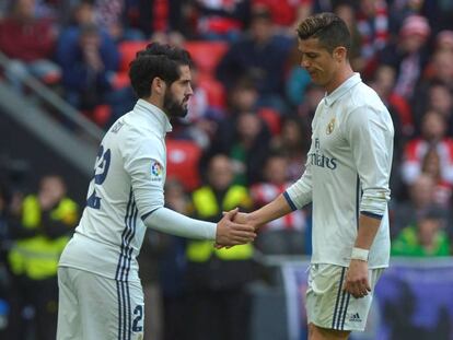 Isco sustituye a Cristiano Ronaldo ante el Athletic.