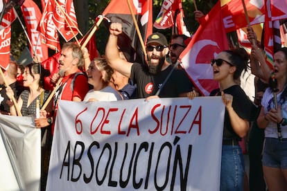 Protesta este martes frente a la Delegación del Gobierno en La Rioja para exigir la libertad de 'Las seis de La Suiza'.