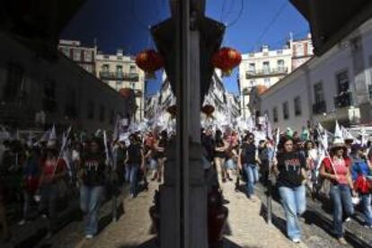 Manifiestación de profesores para reclamar mejoras al gobierno portugués, en Lisboa, Portugal, el 12 de julio de 2012. EFE/Archivo