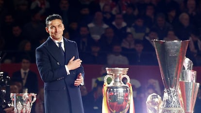 Jesús Navas, durante su homenaje tras la retirada en un abarrotado Ramón Sánchez Pizjuán.