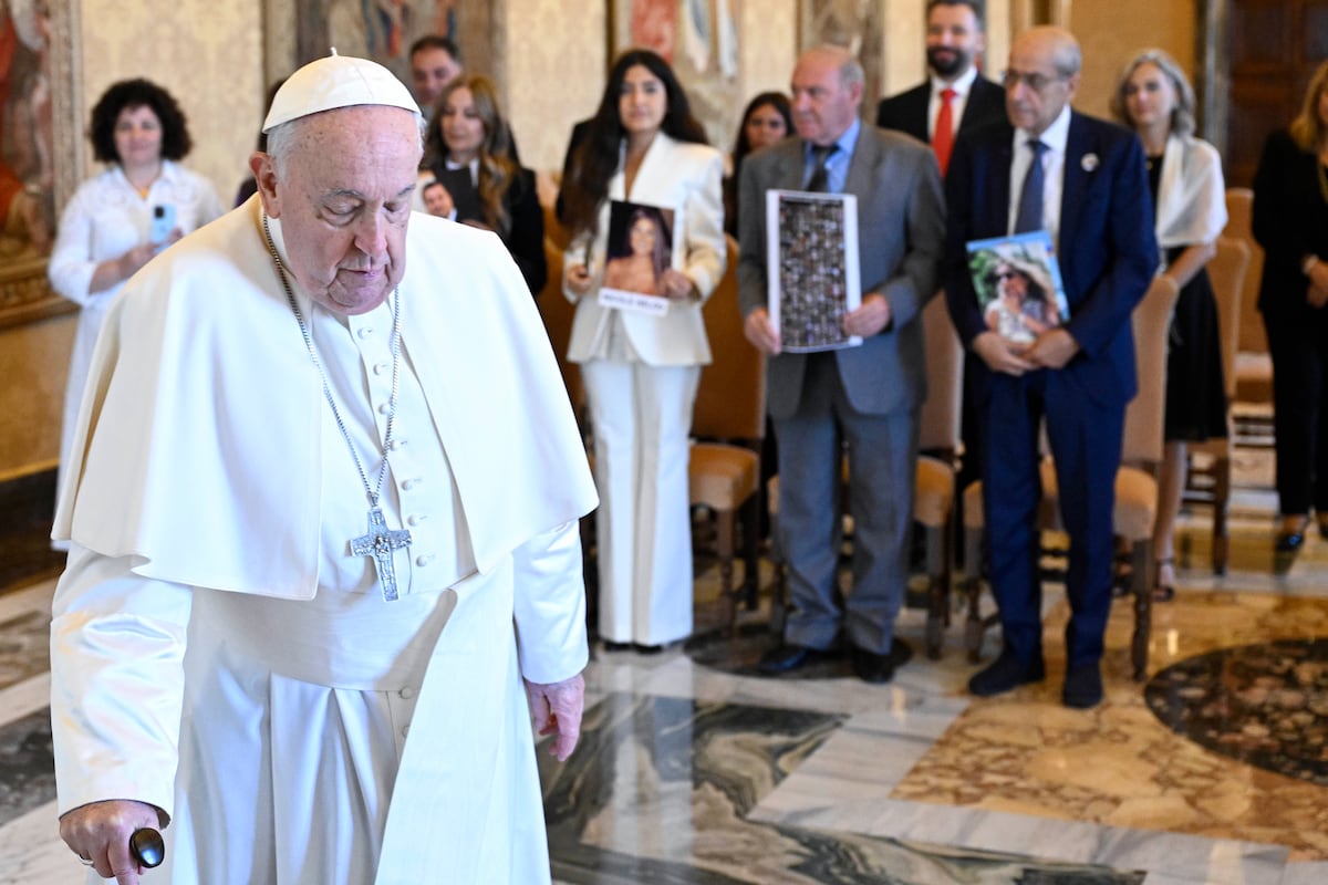 El papa Francisco emprende su viaje más largo con una salud cada vez más frágil