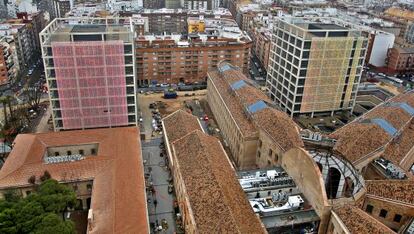 Vista del complejo administrativo 9 d&rsquo;Octubre en Valencia desde la torre uno, que alberga la Consejer&iacute;a de Infraestructuras.