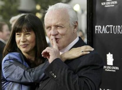 Anthony Hopkins y su esposa, Stella.