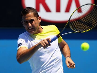 Almagro devuelve la pelota ante Johnson