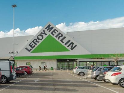 Fachada de una tienda de Leroy Merlin en Madrid.