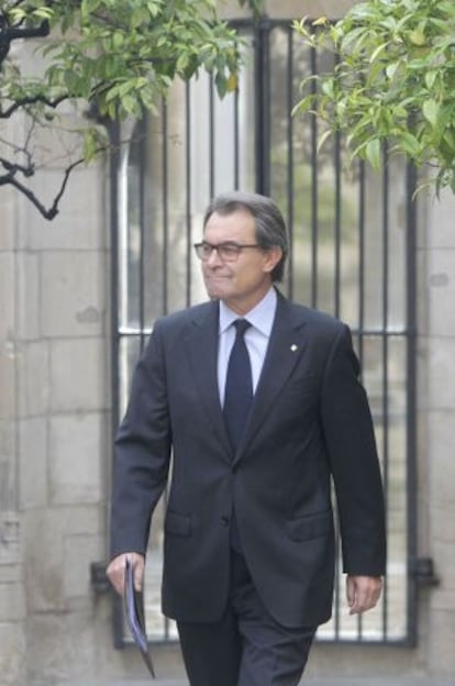 Acting Catalan premier Artur Mas is not guaranteed a new term in office despite having won the regional election.