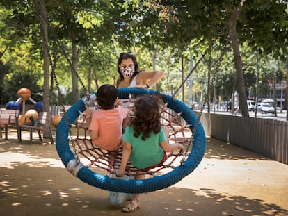 18/06/2020 - Barcelona - Coronavirus. Fase 3 en Cataluña. Reapertura de los parques infantiles en Barcelona.  Foto: Massimiliano Minocri
