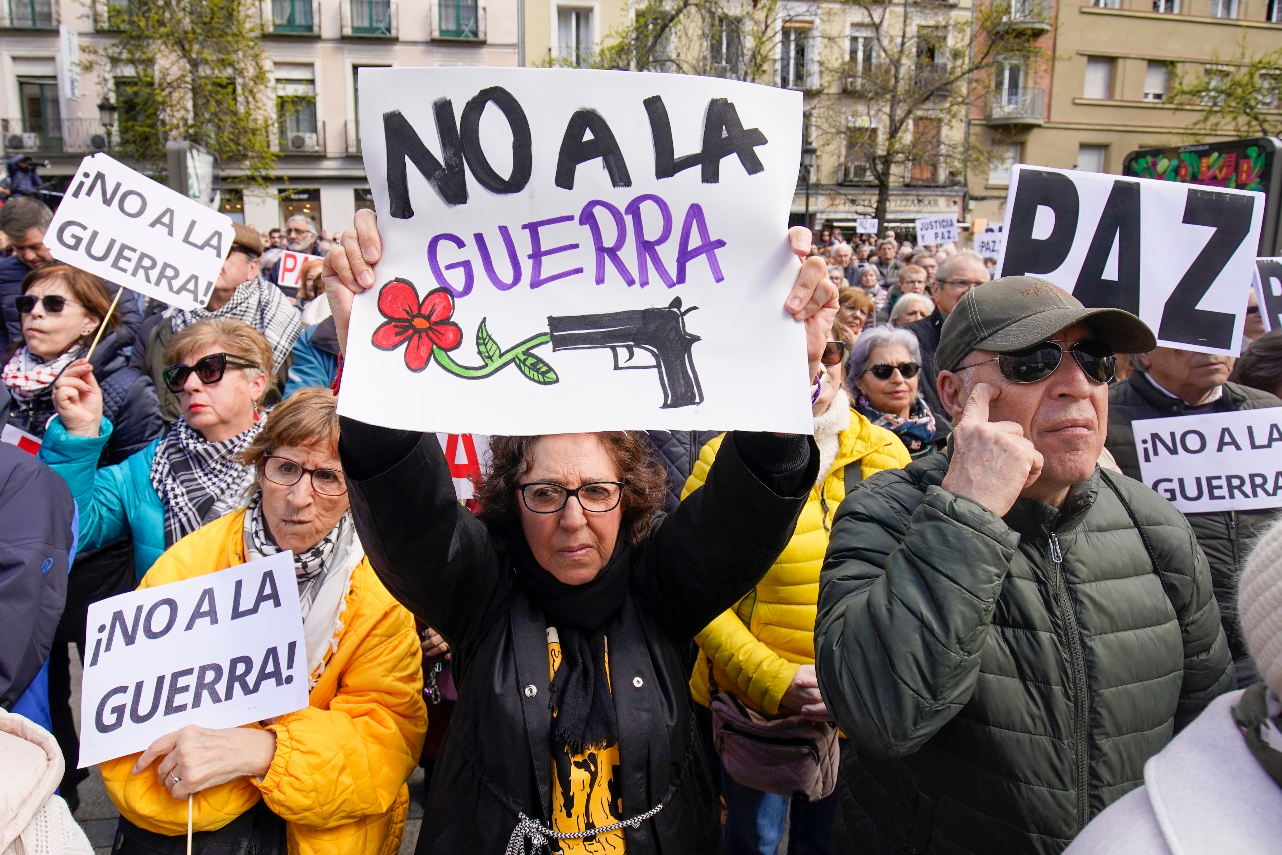 Concentración en contra de la guerra en Madrid, este sábado.