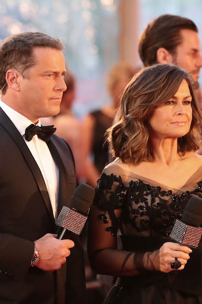 Lisa Wilkinson y Karl Stefanovic, Today

Wilkinson dejó en shock a su audiencia australiana el pasado mes de octubre cuando anunció que dejaba el programa matutino Today tras 10 años. En su despedida se descubrió que su salario era de 1,1 millones de dólares anuales, mientres Stefanovic ganaba dos millones, con un trato que podía subir hasta los tres millones anuales. "Mi mayor crimen fue descubrir cuánto valía", declaró tras presentar su renuncia.