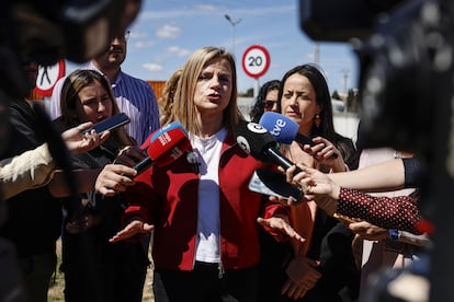 La delegada del Gobierno en la Comunitat Valenciana, Pilar Bernabé, el pasado 17 de abril, en Catarroja.