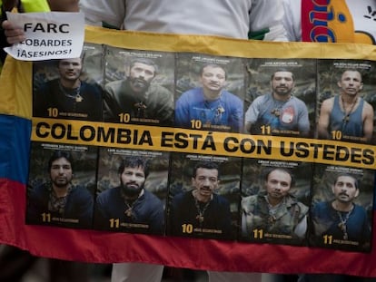 Retratos de archivo de secuestrados por las FARC.