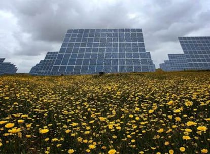 Planta solar de Amareleja (Portugal), que es la mayor del mundo y ha sido promovida por Acciona.