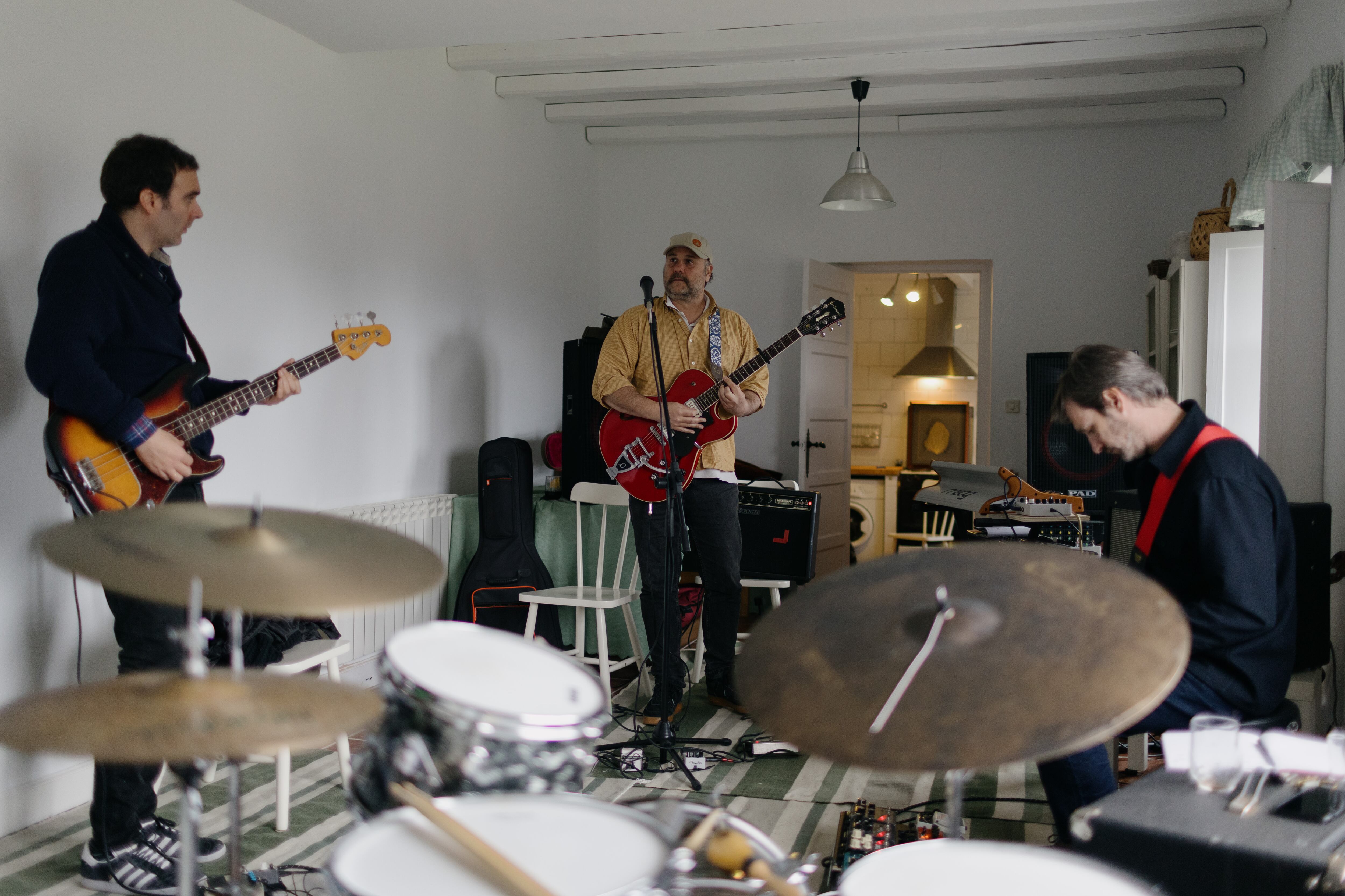 Ensayo del grupo McEnroe en Villarcayo (Burgos) el pasado 24 de febrero. 