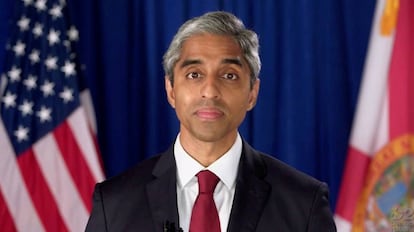 Vivek Murthy, máximo responsable médico de EE UU en el segundo gobierno de Barack Obama, en una videoconferencia en agosto.