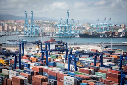 Contenedores en el Puerto de Algeciras, Cádiz