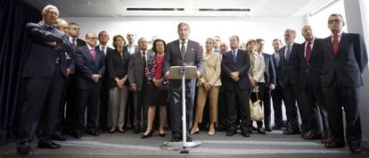 Javier Vega Seoane (en el atril) durante la lectura de la declaraci&oacute;n del C&iacute;rculo de Empresarios, este viernes en Madrid.