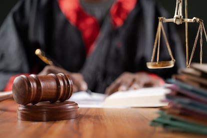 JUEZ ANÓNIMO - JUSTICIA - CORTE