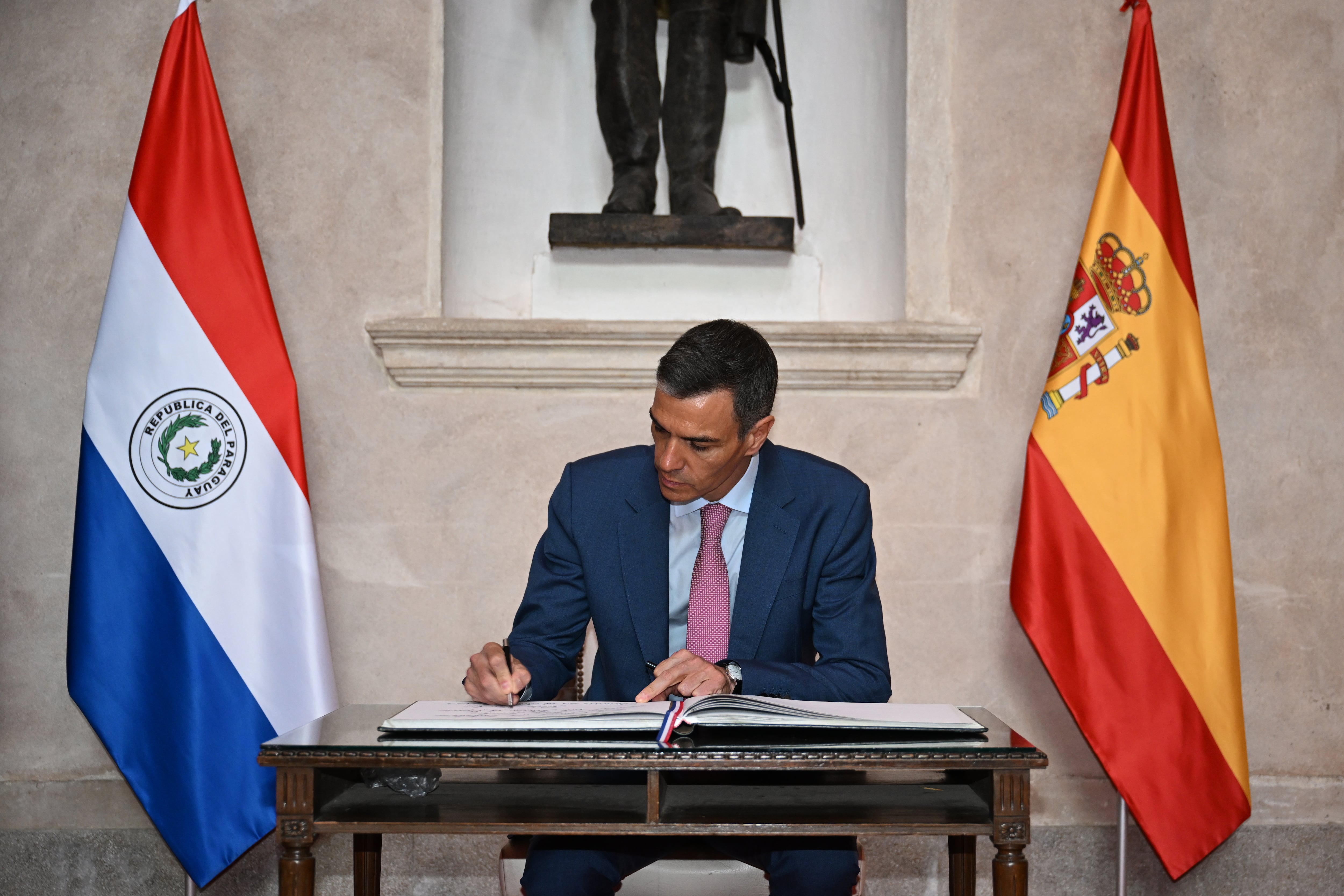 Sánchez revertirá las rebajas investigadas por el juez que hizo Montoro a grandes empresas
