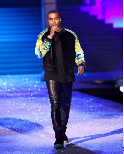 Kanye West, en una actuaci&oacute;n en un desfile de Victoria&#039;s Secret en Nueva York.