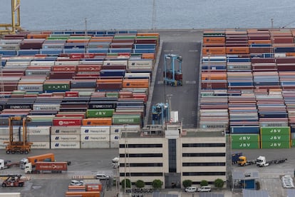 Contenedores del puerto de Barcelona.