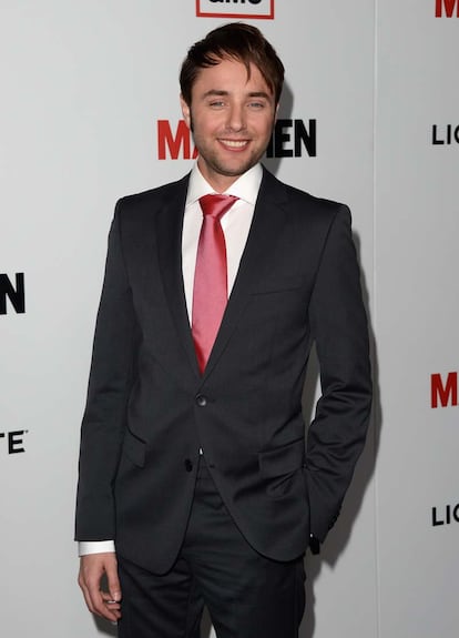 Detrás de Pete Campbell se encuentra Vincent Kartheiser.