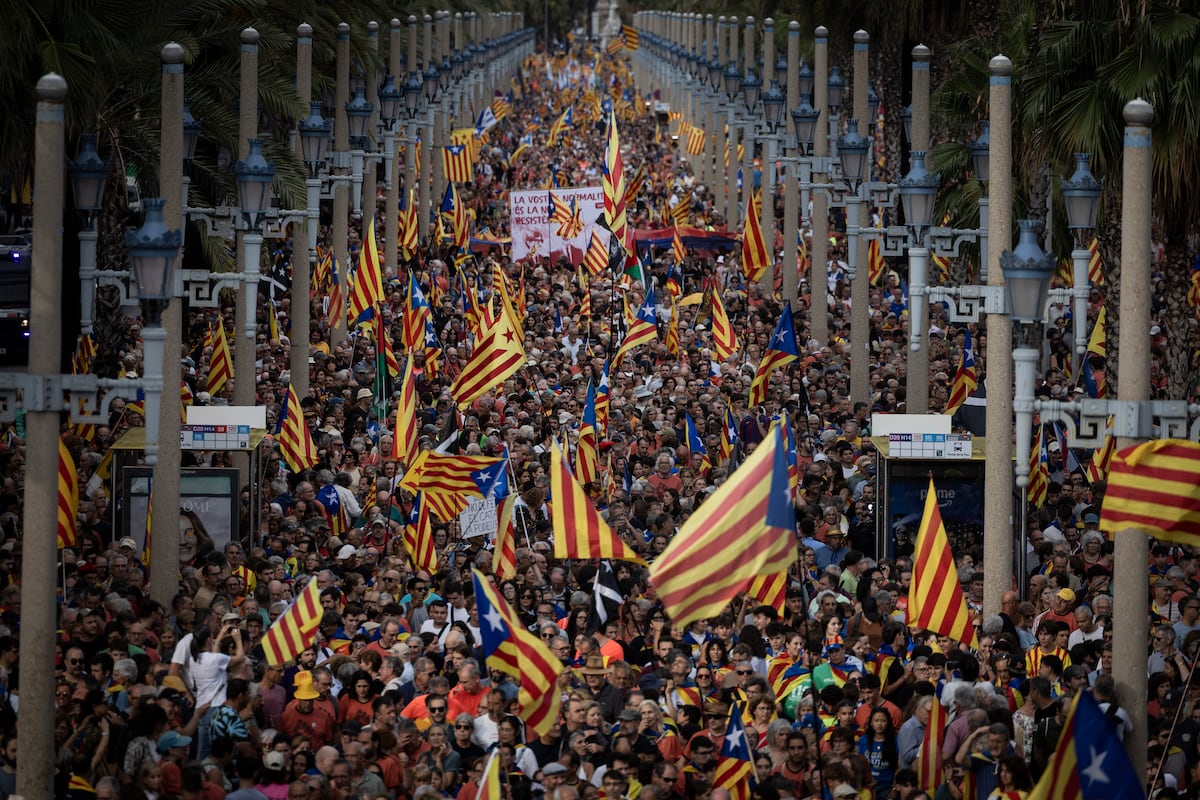 La Diada retrata un independentismo desorientado tras perder la Generalitat