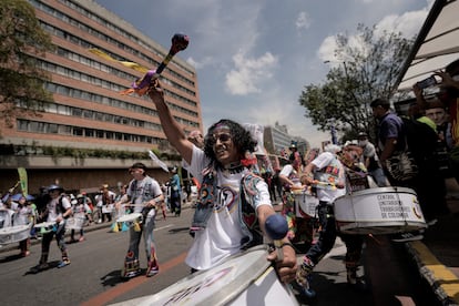 Diferentes grupos musicales y artísticos acompañaron la jornada en Bogotá.