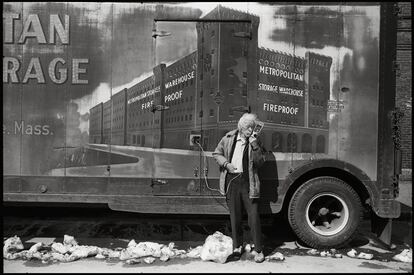 Radio and Truck, Cambridge, Massachussets