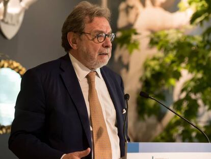 Juan Luis Cebri&aacute;n, presidente del Grupo PRISA, en un coloquio en Santiago de Compostela.