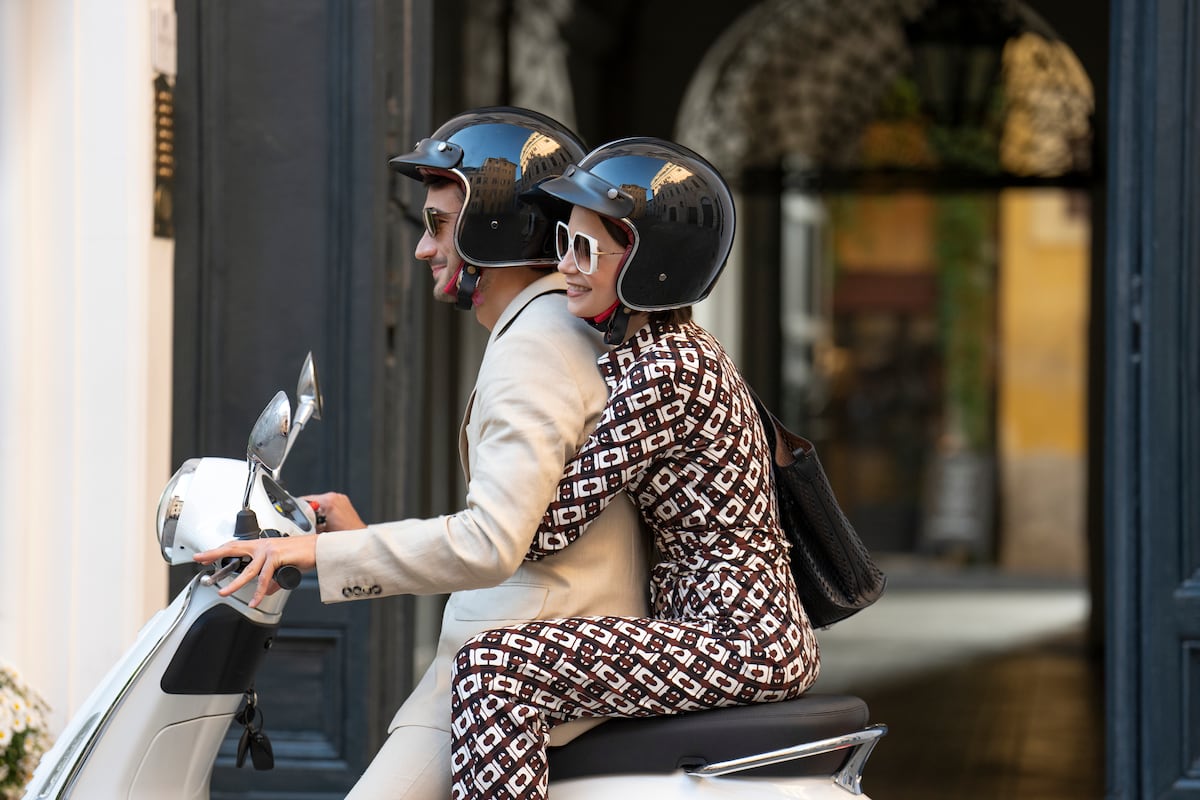 Defensa de ‘Emily en París’, una de las series más tontas de Netflix