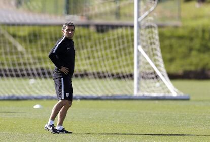 Valverde, en un entrenamiento del Athletic en Lezama.