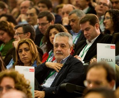 El candidato a la secretaría general del PSOE andaluz, José Antonio Griñán, aspira a recoger el testigo de Manuel Chaves en un partido con 33 años de historia en Andalucía.