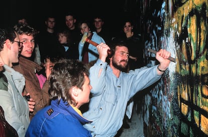Imagen de la caída del muro de Berlín, en 1989.