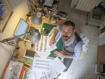 Jos&eacute; Mar&iacute;a Passalacqua en su estudio de Madrid.