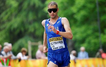 Alex Schwazer durante la 50 km de Roma en mayo de 2016.