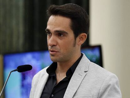 Alberto Contador durante su ponencia en el Desayuno Deportivo de Europa Press.