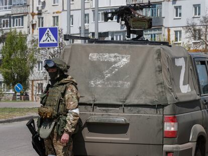 Un soldado ruso en Berdiansk, el sábado.