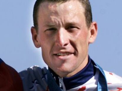 Armstrong, con el bronce de Sidney.