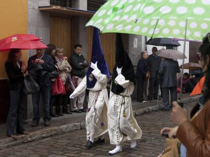 ¿Por qué siempre llueve en Semana Santa?