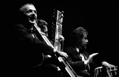 Actuación de Les Luthiers en Madrid en 1996.