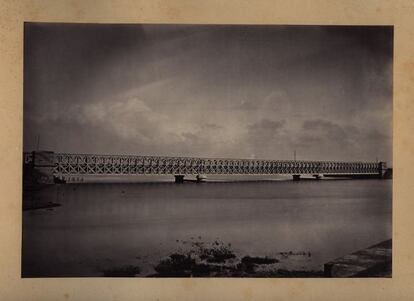 'Puente de San Pedro, ferrocarril de Sevilla a Cádiz (en pleamar)', 1867.