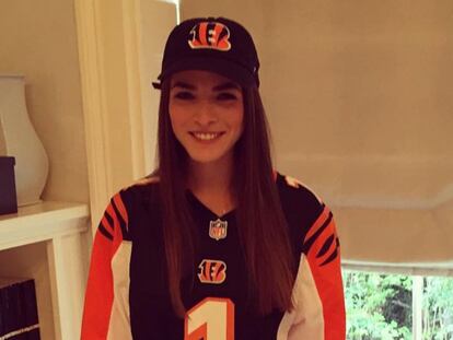 Bee Shaffer presume en las redes de ser una hincha de los Cincinnati Bengals.