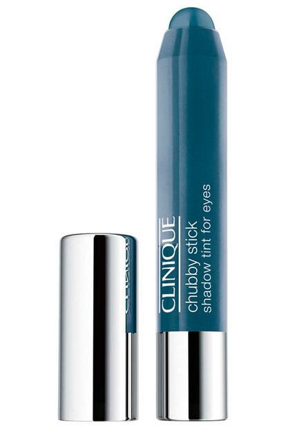 El 'Chubby stick' de Clinique nos permite conseguir un delineado grueso o si lo preferimos, teñir todo el párpado de color (14,24 euros).