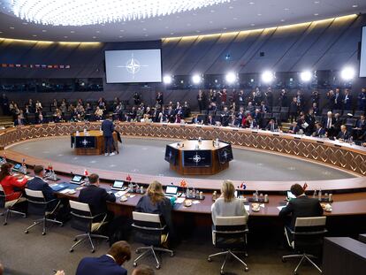 Los ministros de Defensa de los países de la OTAN en la sede de la alianza en Bruselas, este jueves.