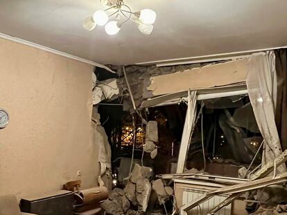 Estado en que quedó una de las viviendas afectadas por la explosión en la ciudad rusa de Belgorod.